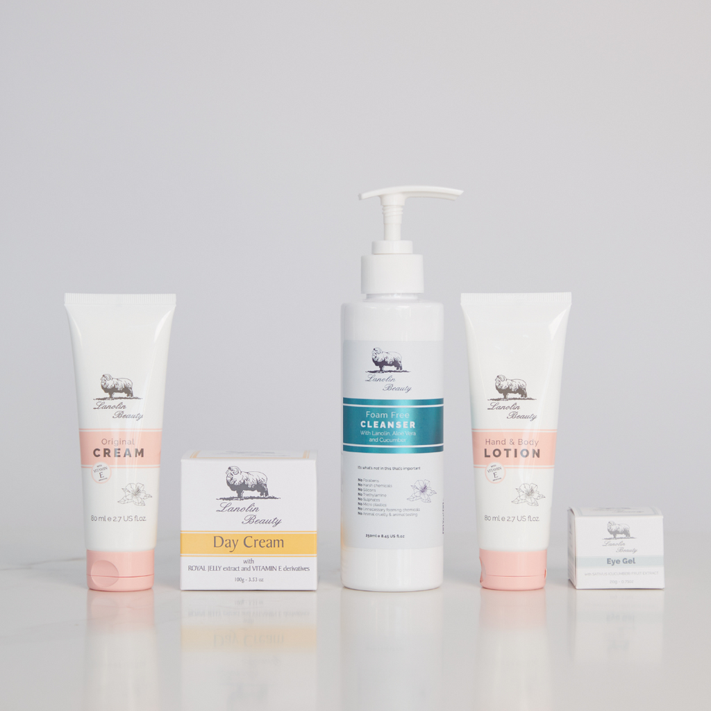Lanolin Beauty Xmas Christmas 2023 Budle comprises some of our most exclusive products only available direct from Lanolin Beauty. Gift our amazing Christmas Gift bundle. Fantastic gift for any woman.